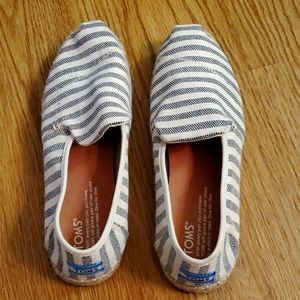 Toms Striped Canvas Shoes Size 6.5
